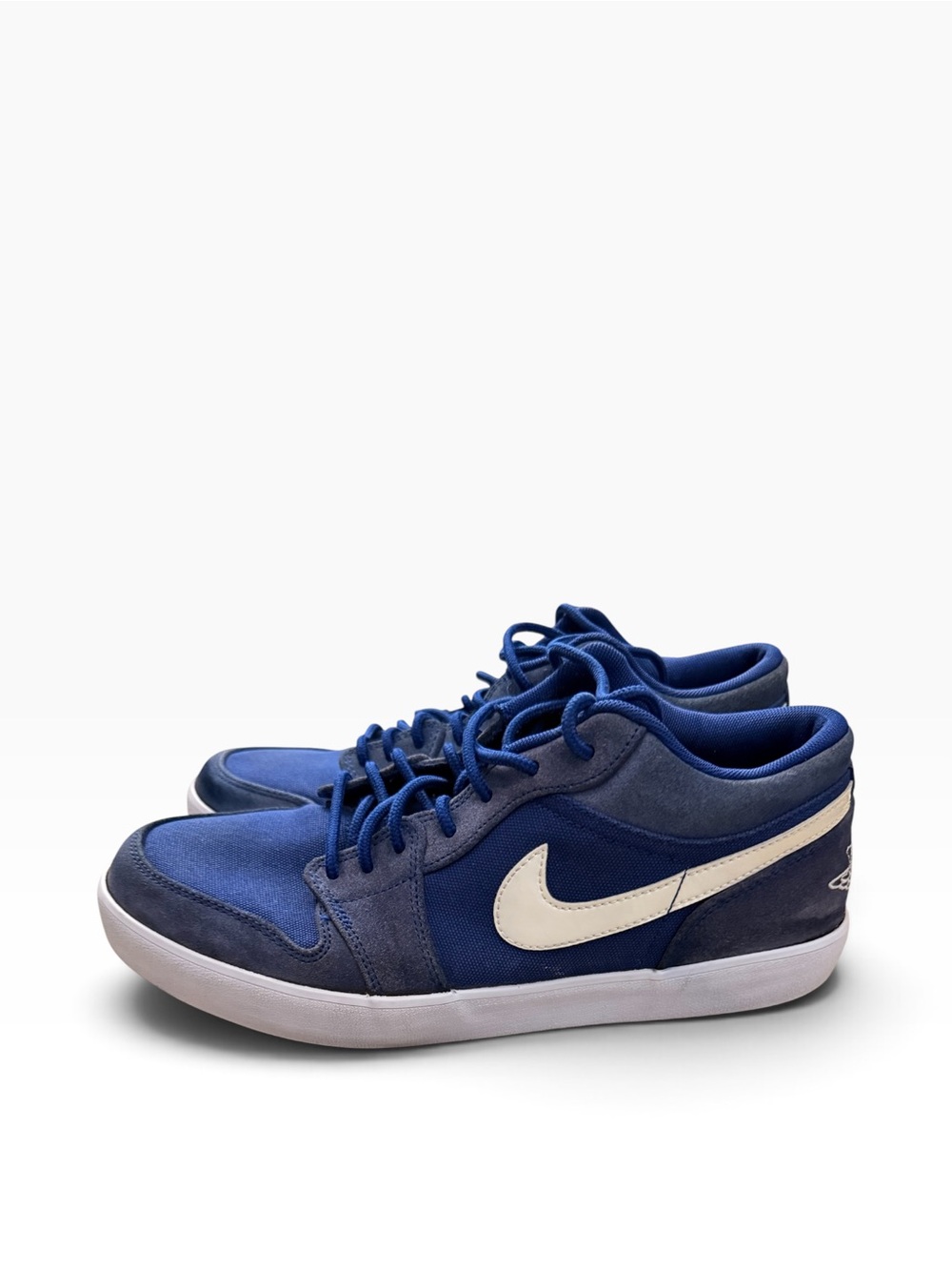 Nike Blue and White Low-Top Sneakers